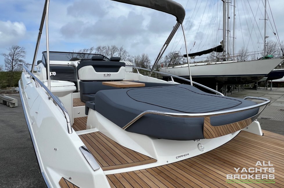 Cranchi Endurance E30 — foto 12 van 12