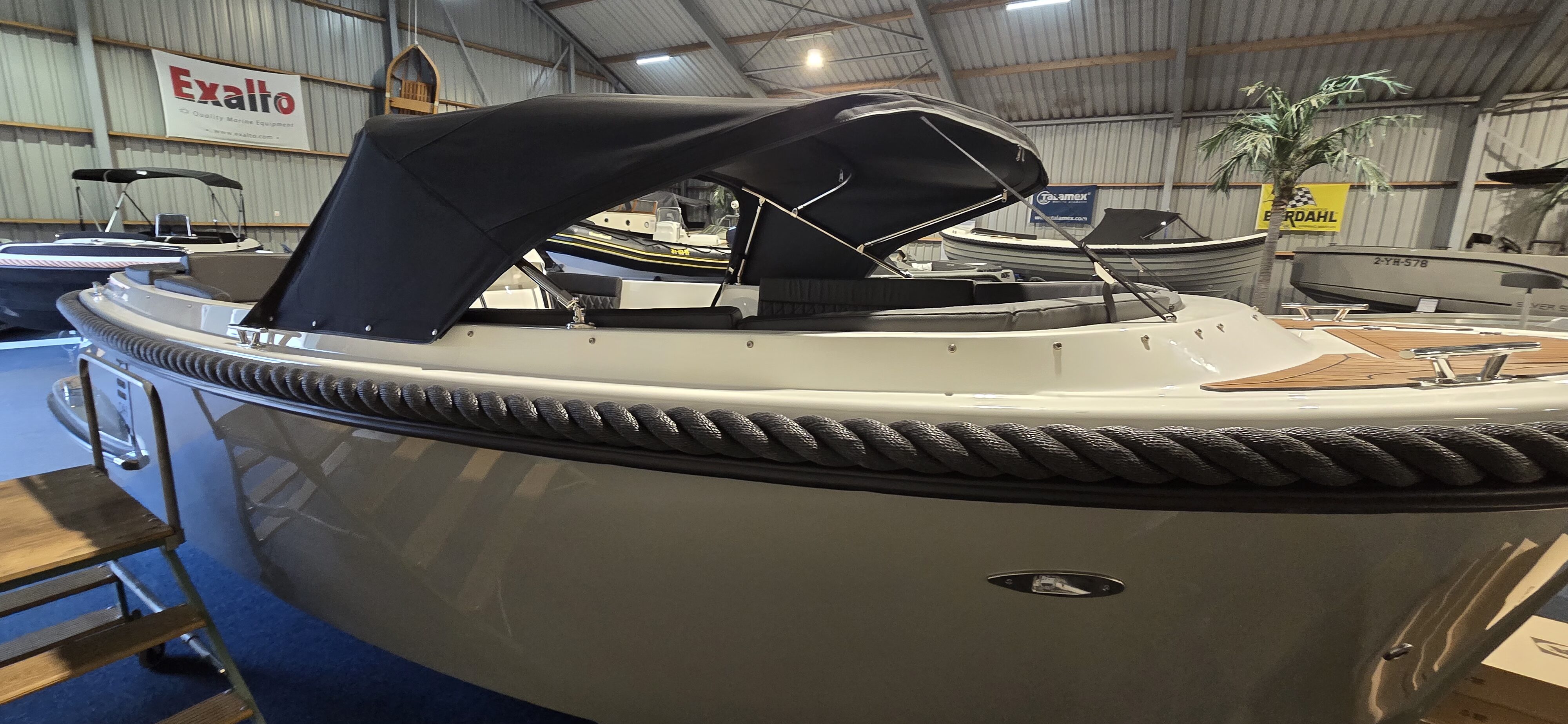 Oudhuijzer 650 tender met 30 pk Tohatsu etl – WS Vertrouwen — foto 9 van 12
