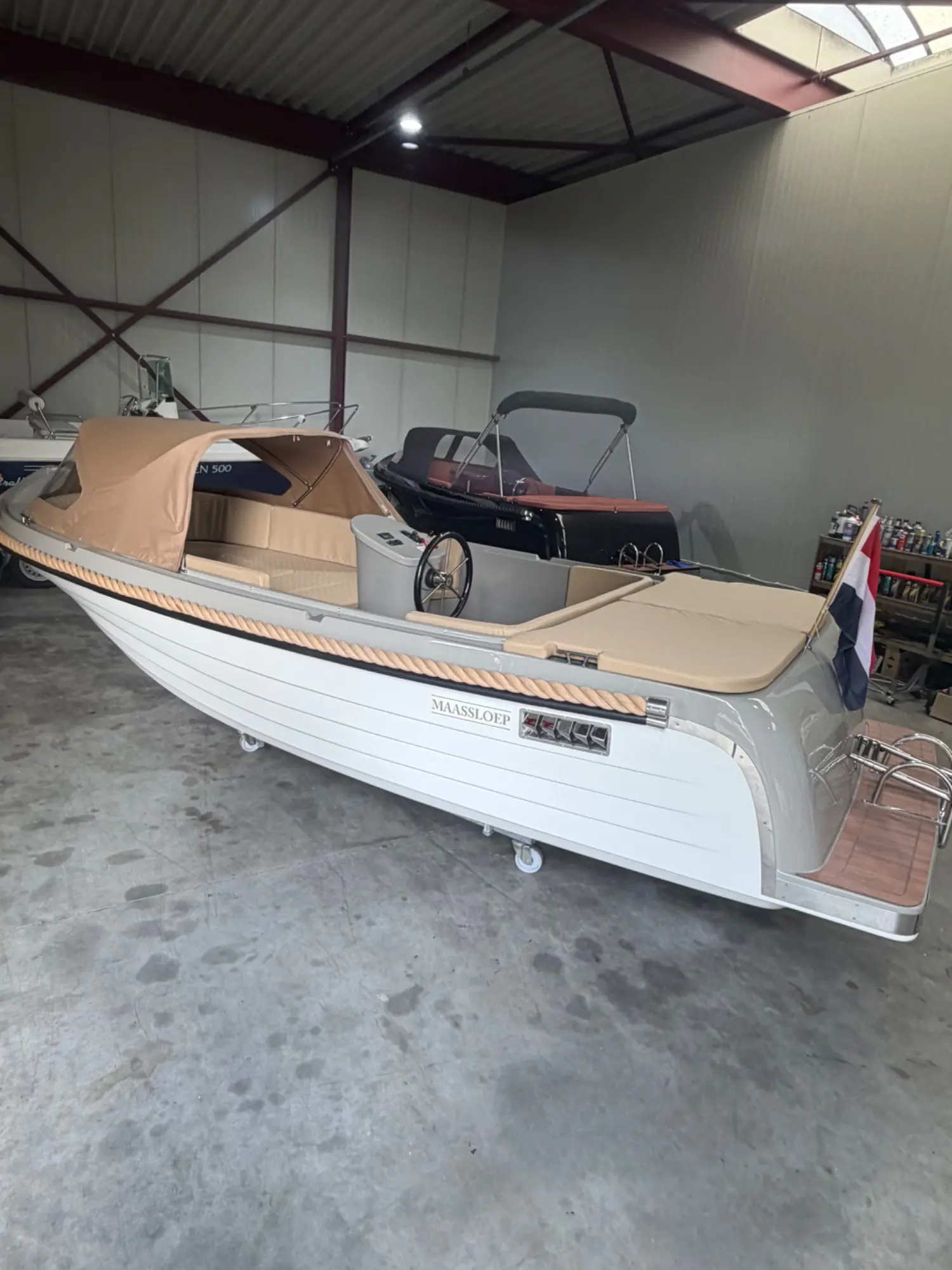 Maassloep 590 demo Honda 20pk van €22.950 voor €20.950,- — foto 3 van 13