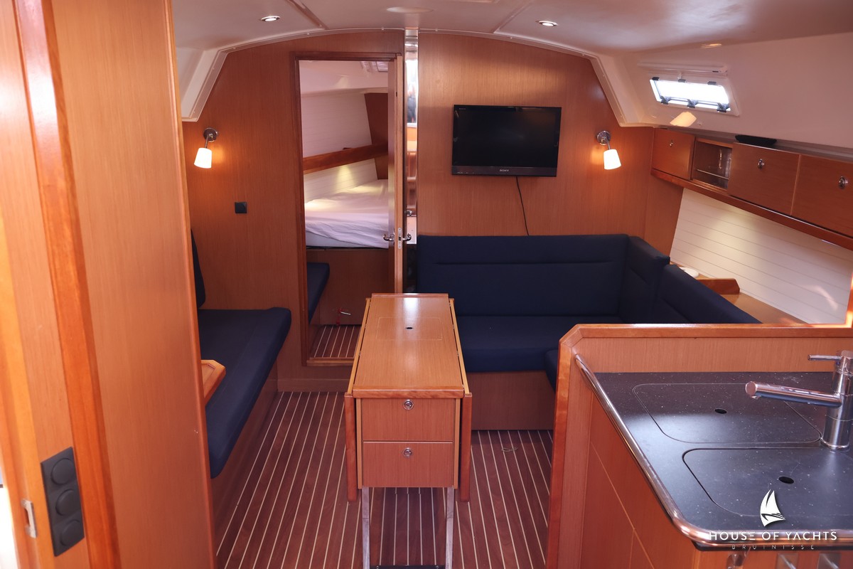 Bavaria 36 Cruiser — foto 9 van 12