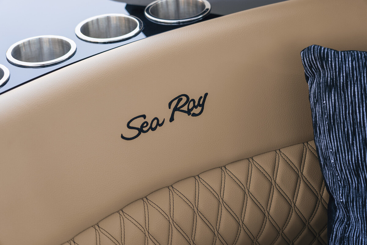 Sea Ray SLX 260 — foto 9 van 28