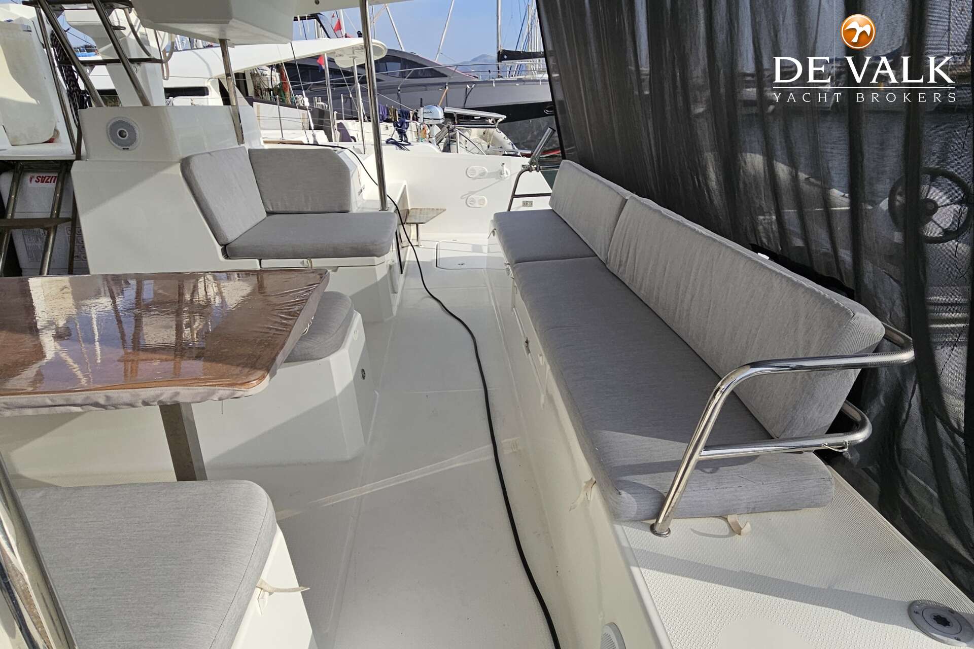 Fountaine Pajot Astrea 42 — foto 16 van 39