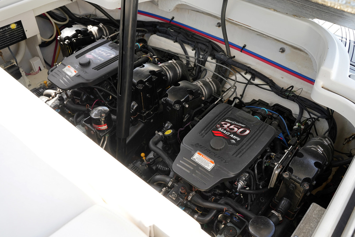 Crownline 315 SCR — foto 29 van 43