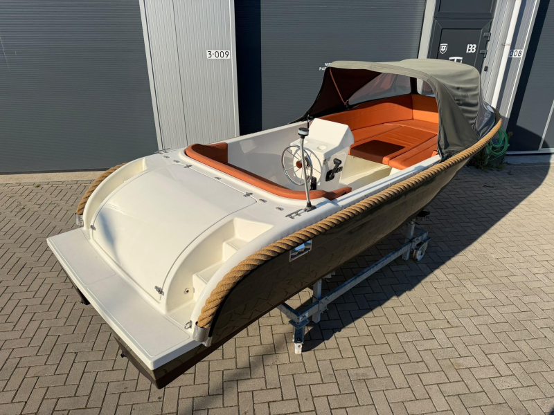 Liberty 555 Tender