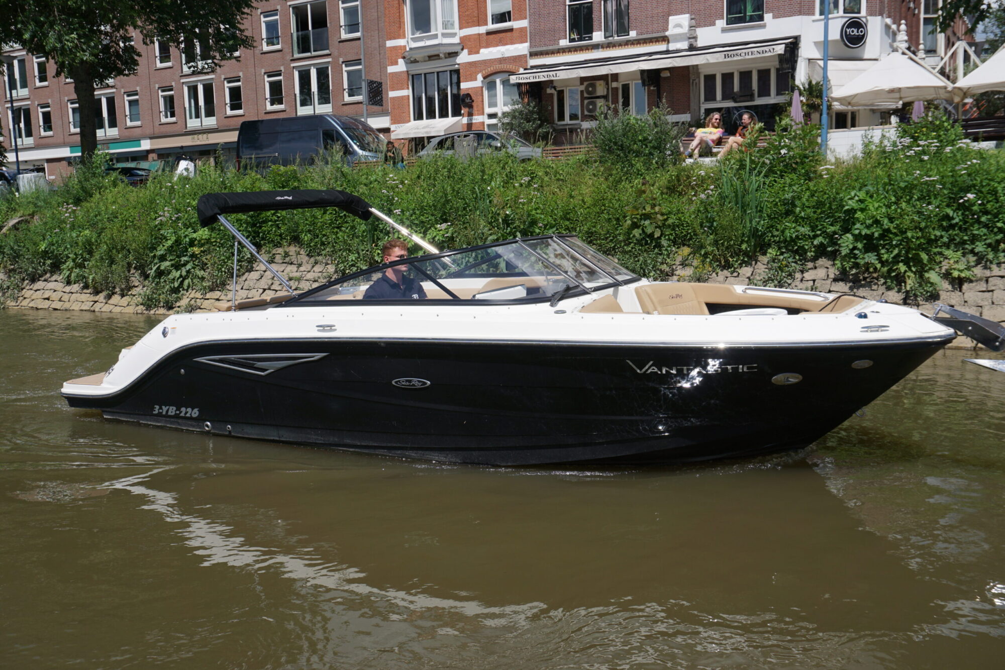 Sea Ray 250 SLX — foto 4 van 33