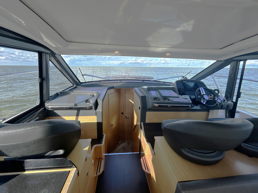 Bavaria Motor Boats R40 Coupé — foto 30 van 51