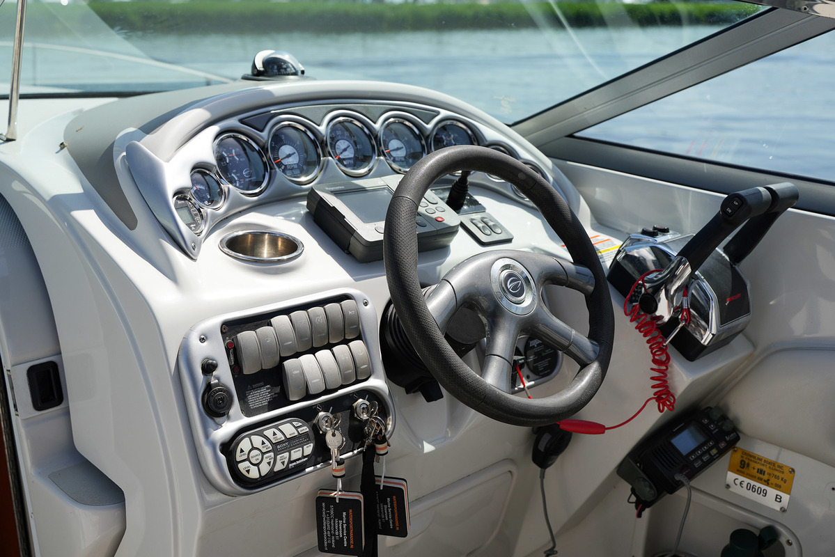 Crownline 315 SCR — foto 9 van 43
