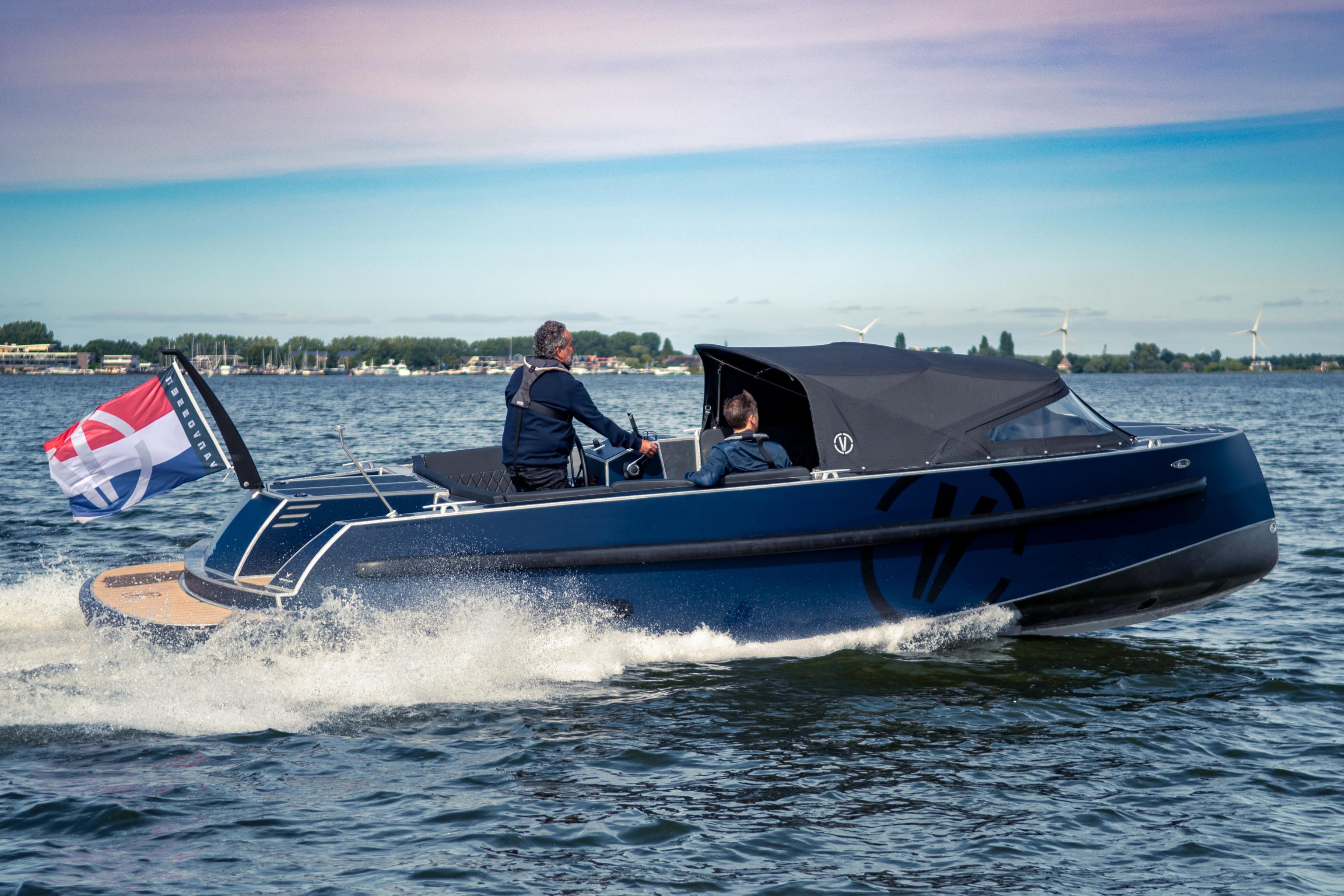 Van Vossen 777 Tender Sport DE GROOTSTE SLOEPENSHOWROOM VAN NEDERLAND — foto 20 van 20