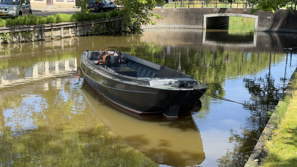 Stalen sloep 875 — foto 2 van 26