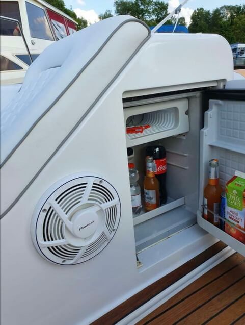 BAT 996 - BluYachting — foto 8 van 12
