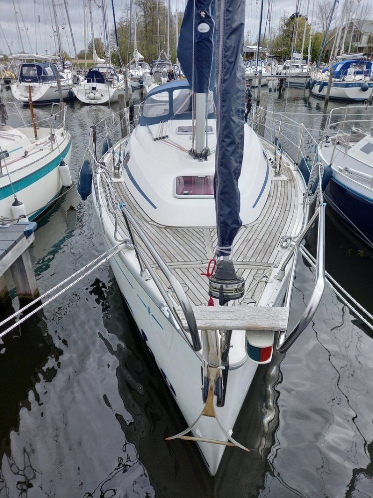 Bavaria - Sailing Yacht - GRP (Polyester) - 2007 - € 49.500 — foto 4 van 11
