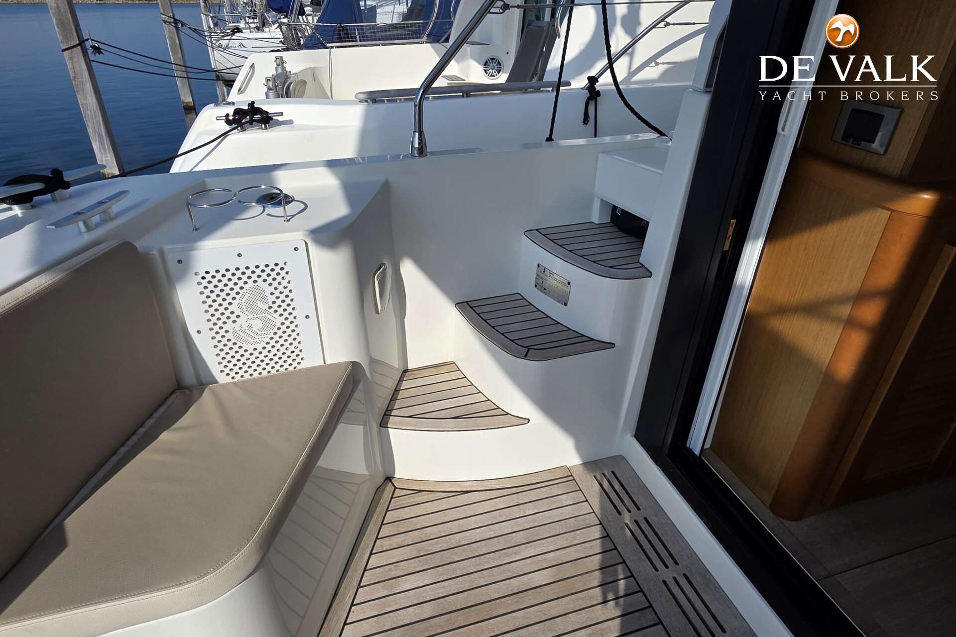 Beneteau Swift Trawler 35 — foto 11 van 43