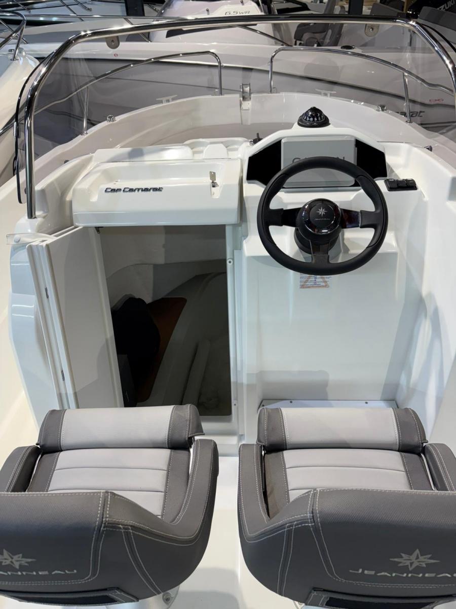 Jeanneau Cap Camarat 5.5 CC — foto 32 van 44