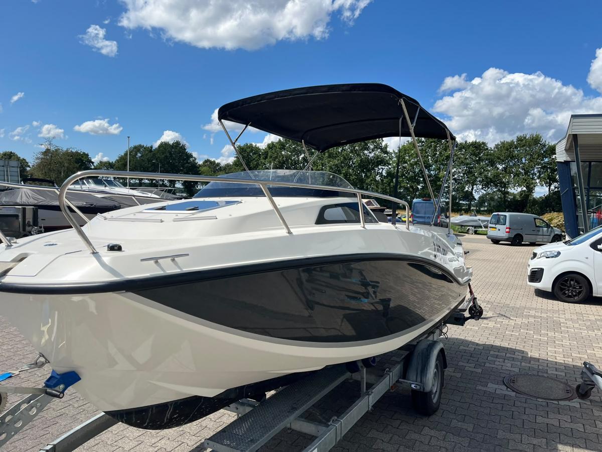 Quicksilver 555 Cabin — foto 4 van 17