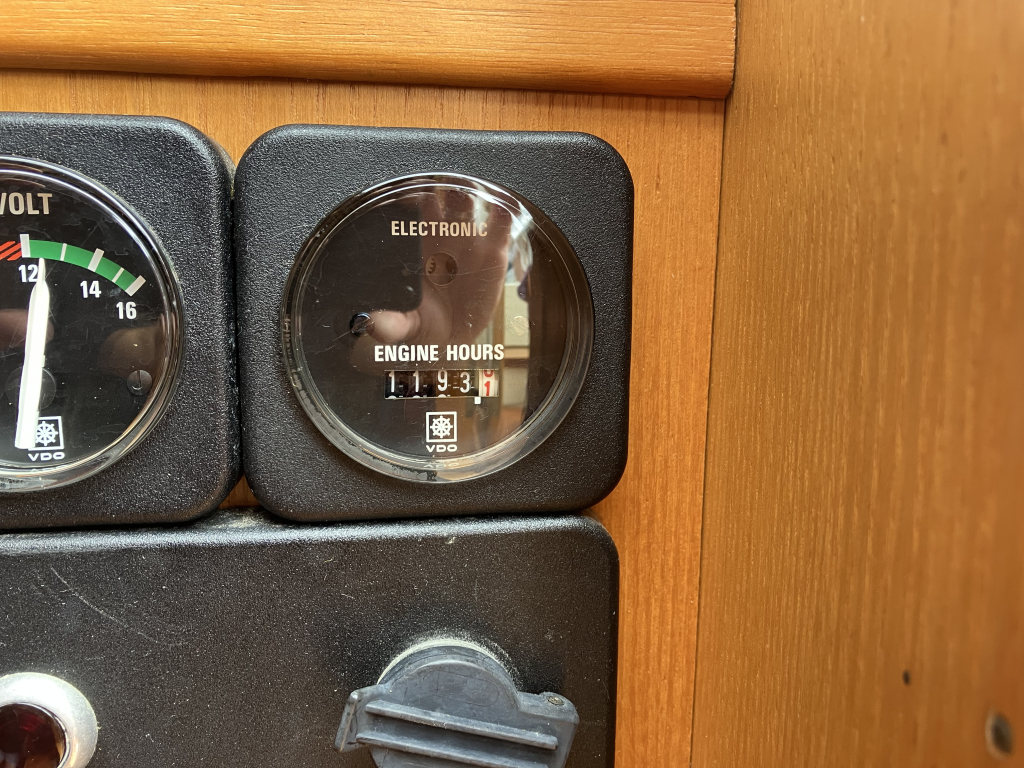 Huitema Zeeschouw 800 (1977) – Goed onderhouden platbodem met veel karakter — foto 27 van 41