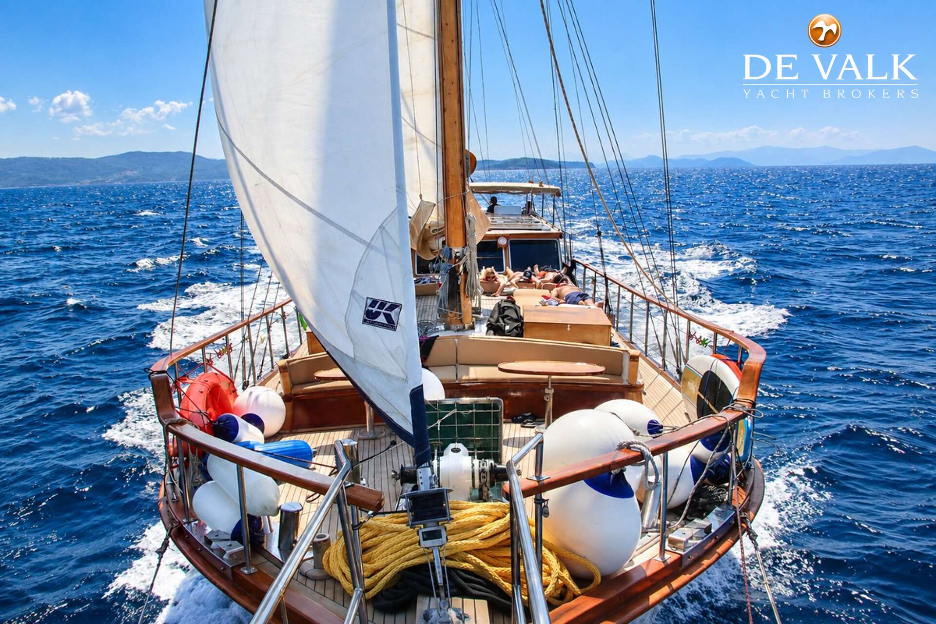 Motorsailer 23M — foto 6 van 24