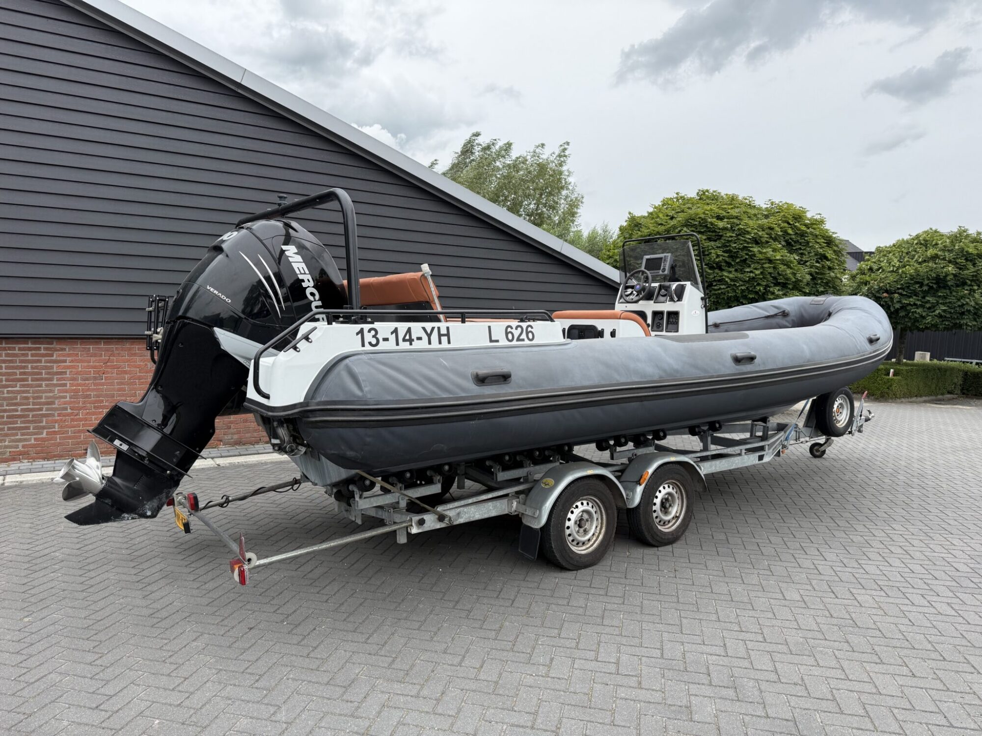Selva D760C RIB — foto 2 van 24