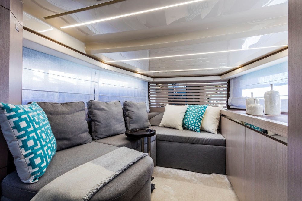 Invictus yachts Invictus 370 GT — foto 16 van 25