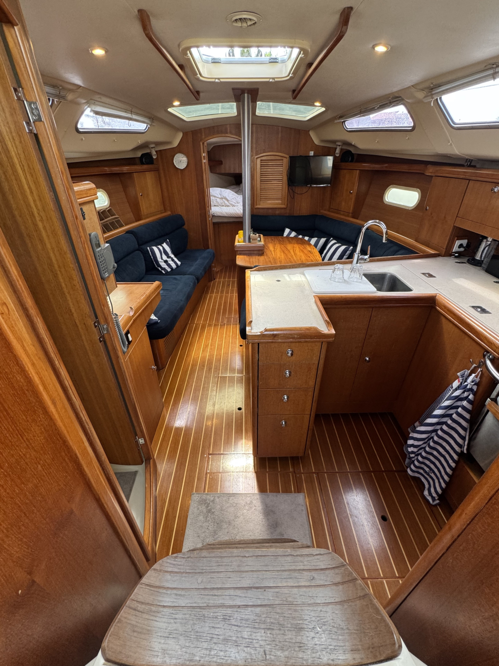 Hunter 356 — foto 6 van 72