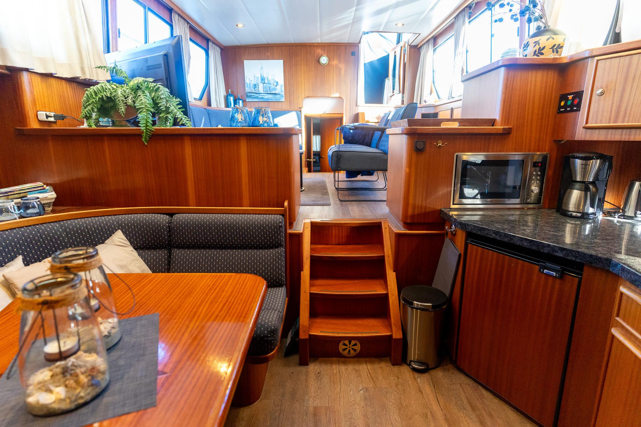 Valkkruiser Voyager 1550 — foto 13 van 45