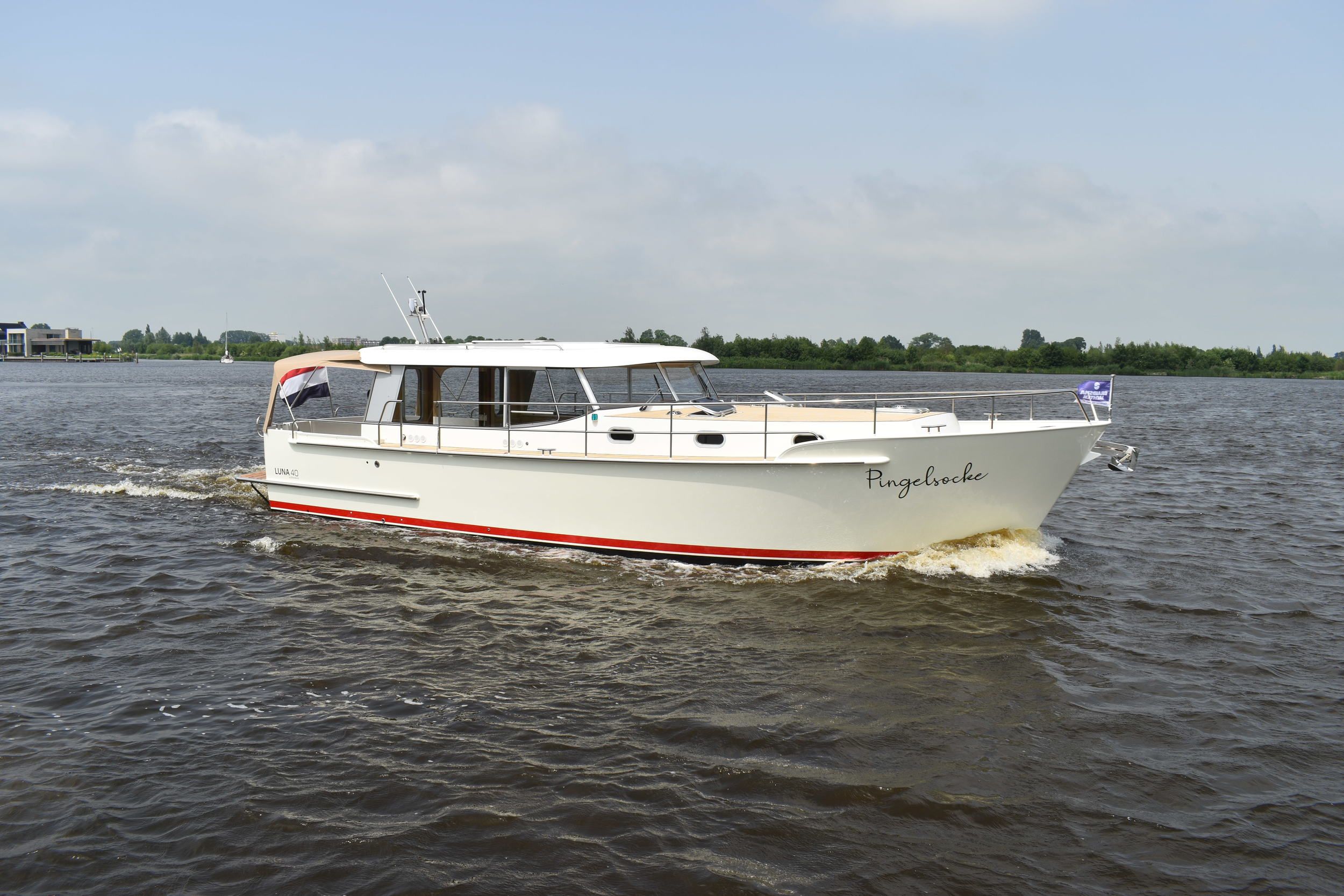 Brandsma Luna 40 — foto 1 van 31