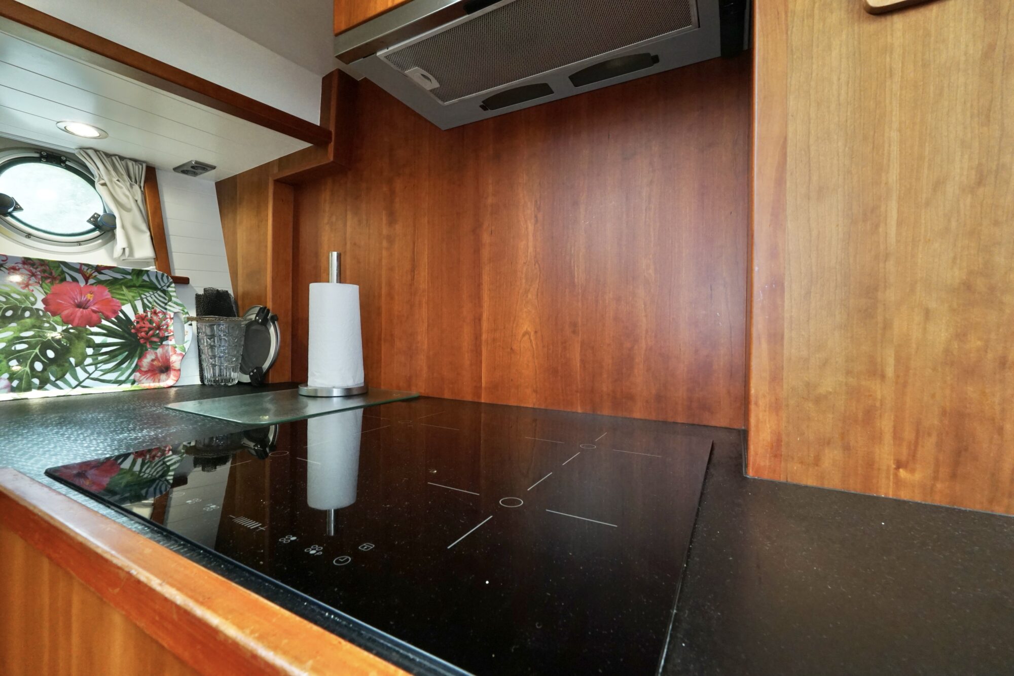 Serious Yachts Gently Low Bridge 45 Sedan — foto 27 van 74