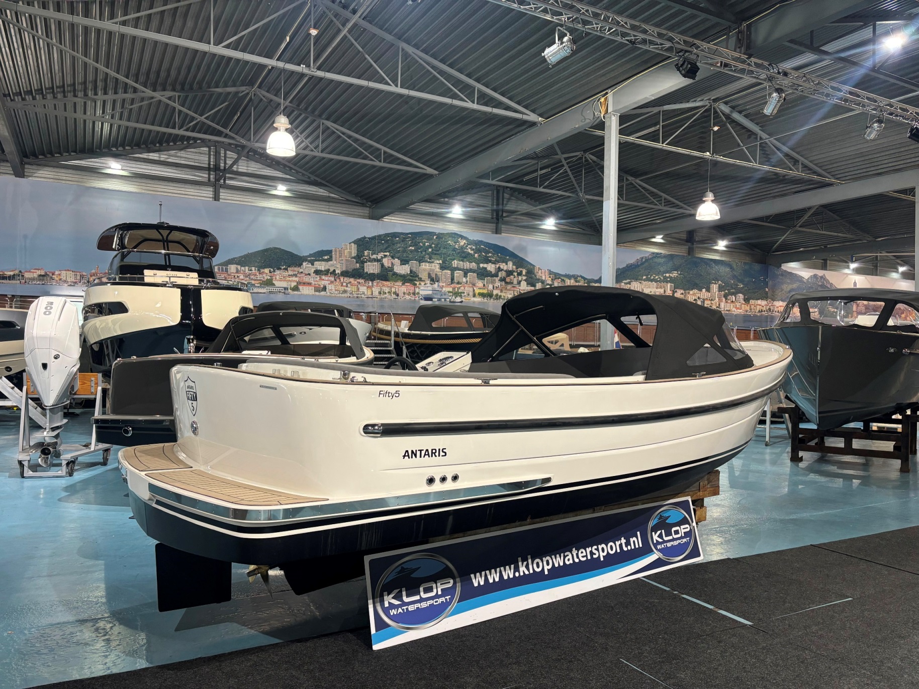 Antaris Fifty5 met vetus 27 pk - op voorraad — foto 3 van 12