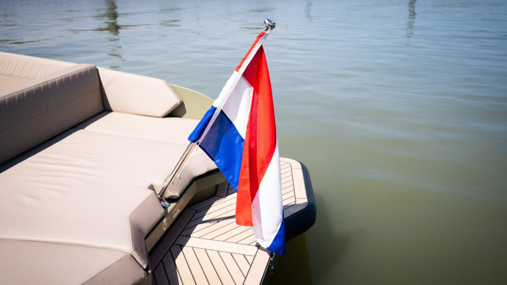 Qualia QT20 E | Elektrische aluminium tender — foto 16 van 24
