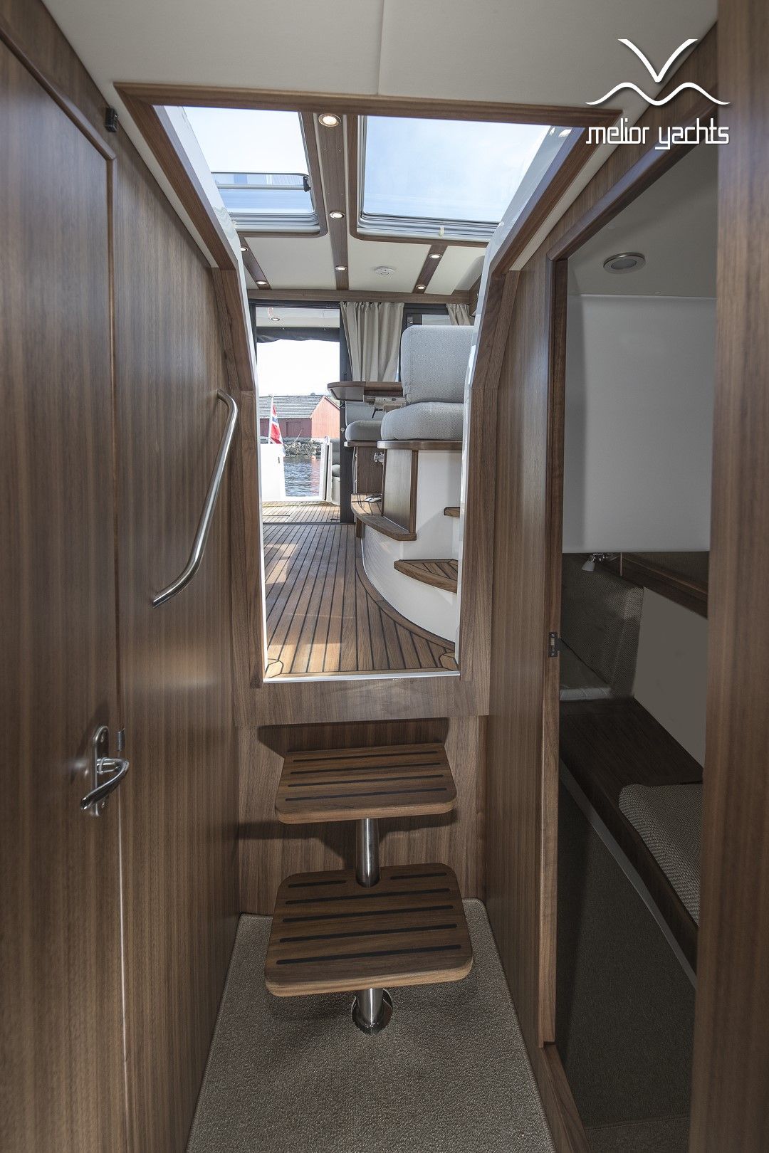 Saga 385 - Edition Walnut Interior — foto 17 van 56