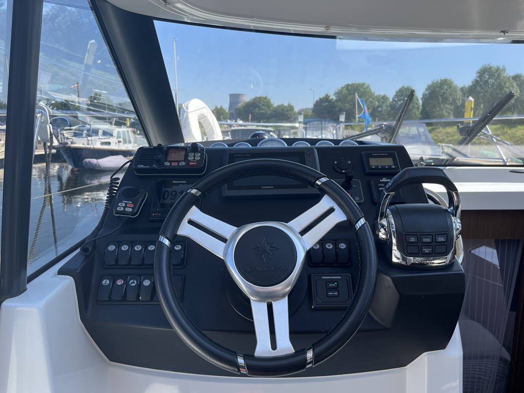Jeanneau NC 9 — foto 11 van 40