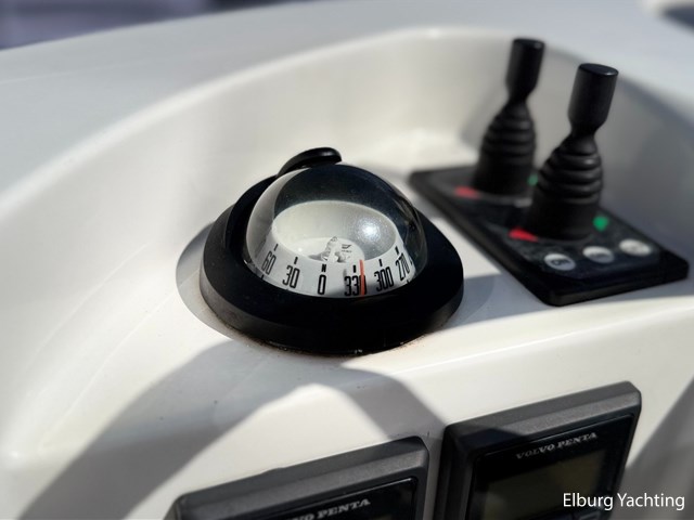 Bavaria E40 Flybridge — foto 15 van 87