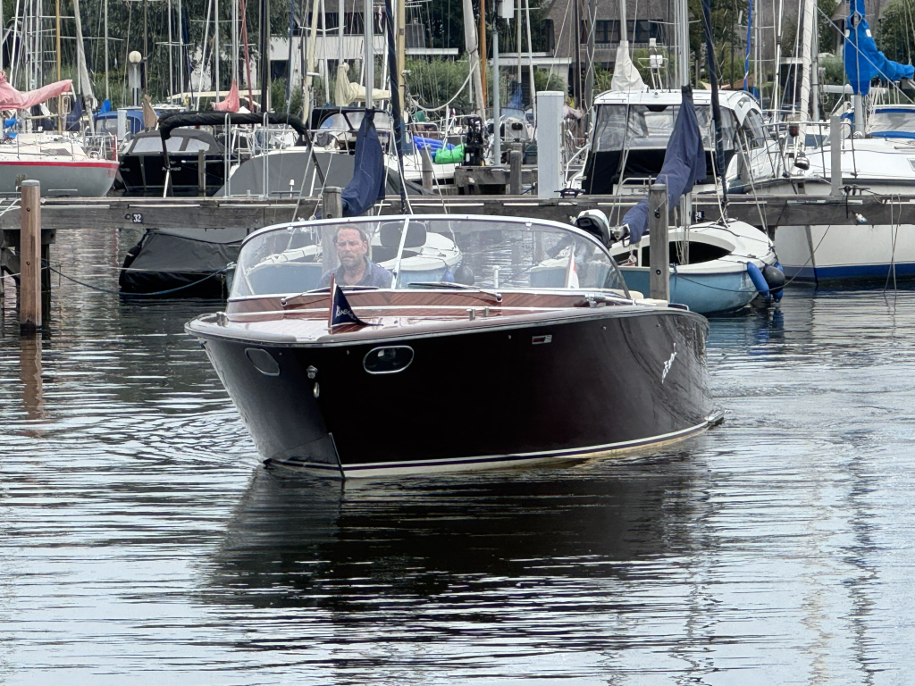 Boesch 750 Portofino De Luxe — foto 24 van 28