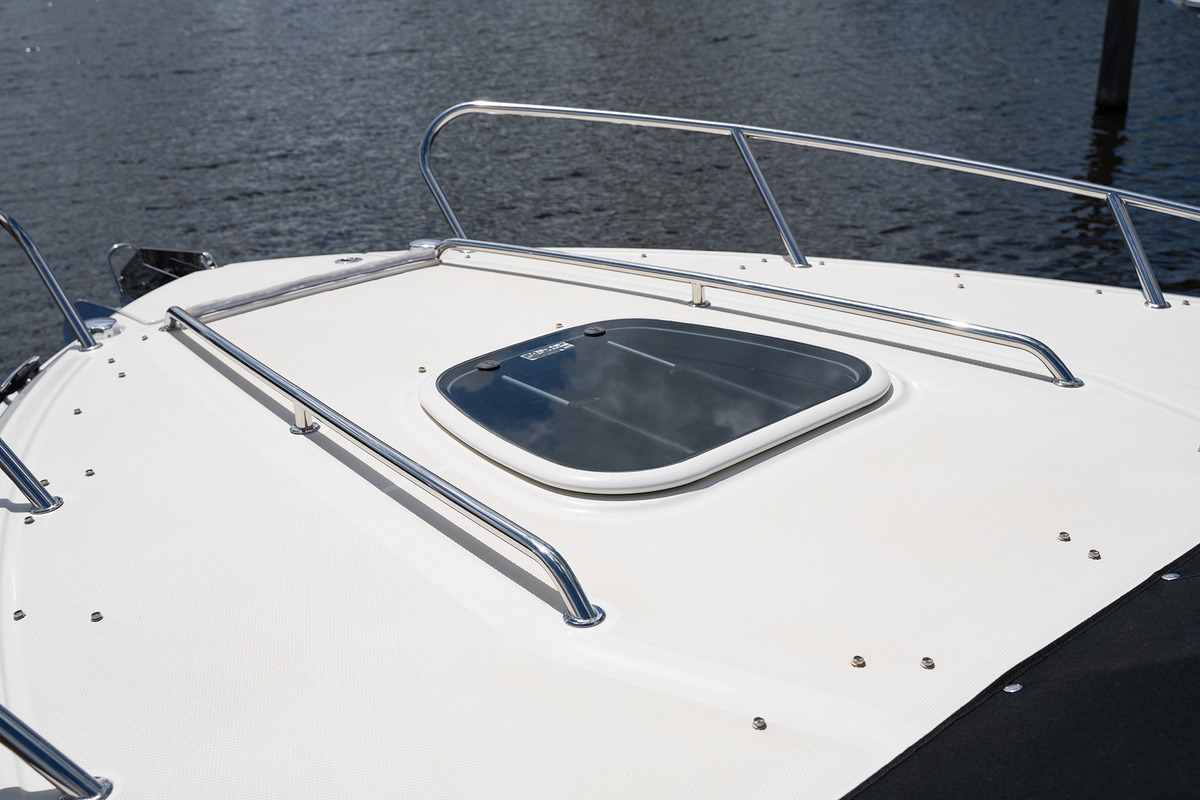 Sea Ray Sun Sport 250 — foto 9 van 46