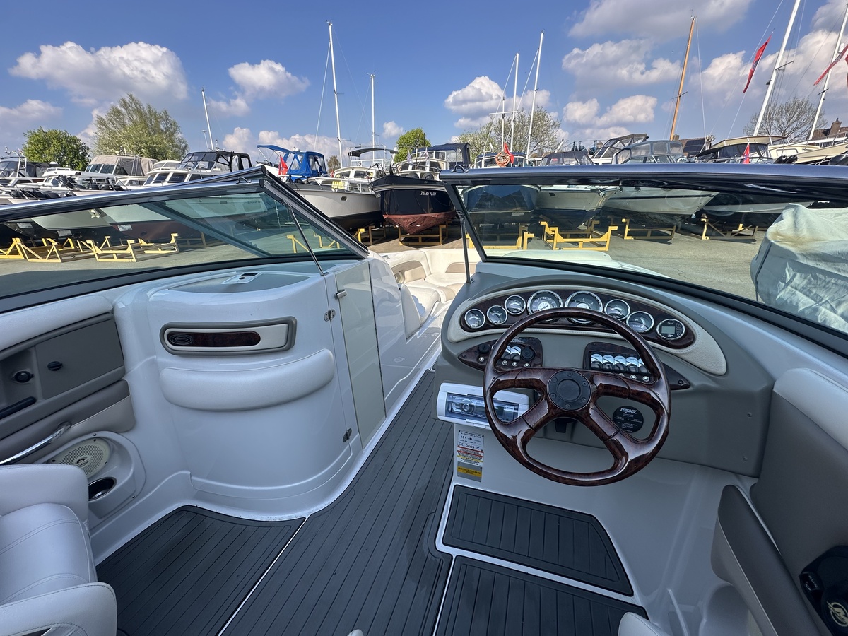 Crownline E6 — foto 5 van 22