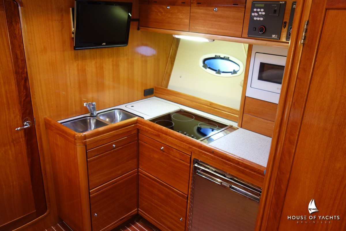 Bavaria 37 Sport HT — foto 6 van 12