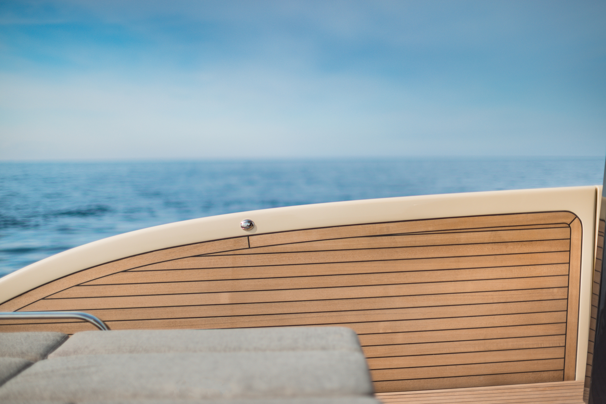 Invictus yachts Invictus ST550 met 2x 950 pk Volvo IPS direct leverbaar — foto 20 van 28