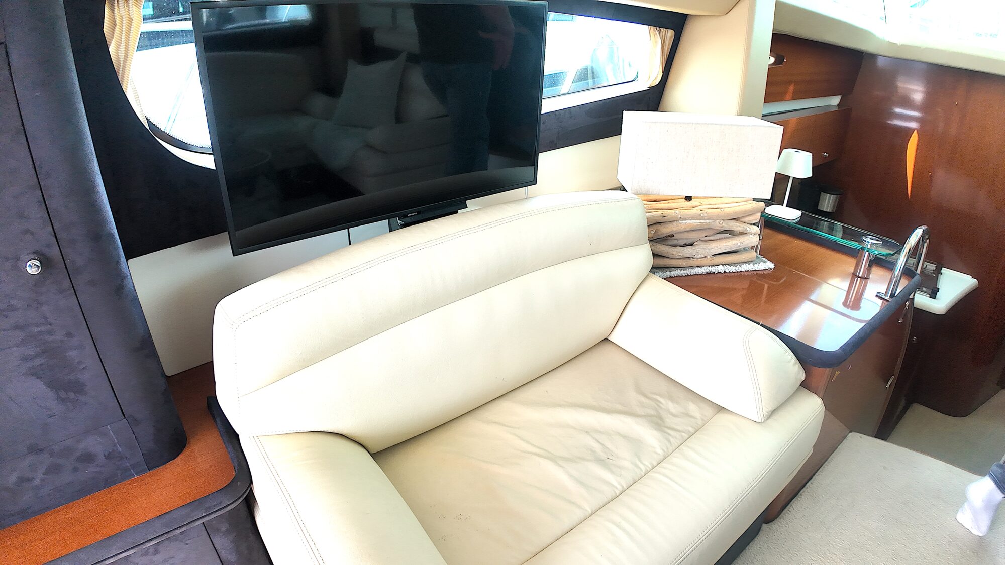 Jeanneau Prestige 42 Flybridge — foto 10 van 29