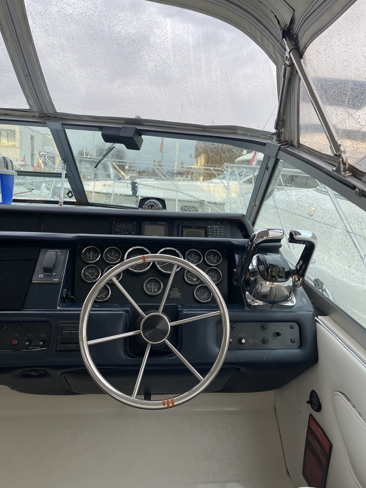 Sea Ray 310 Sundancer — foto 19 van 49
