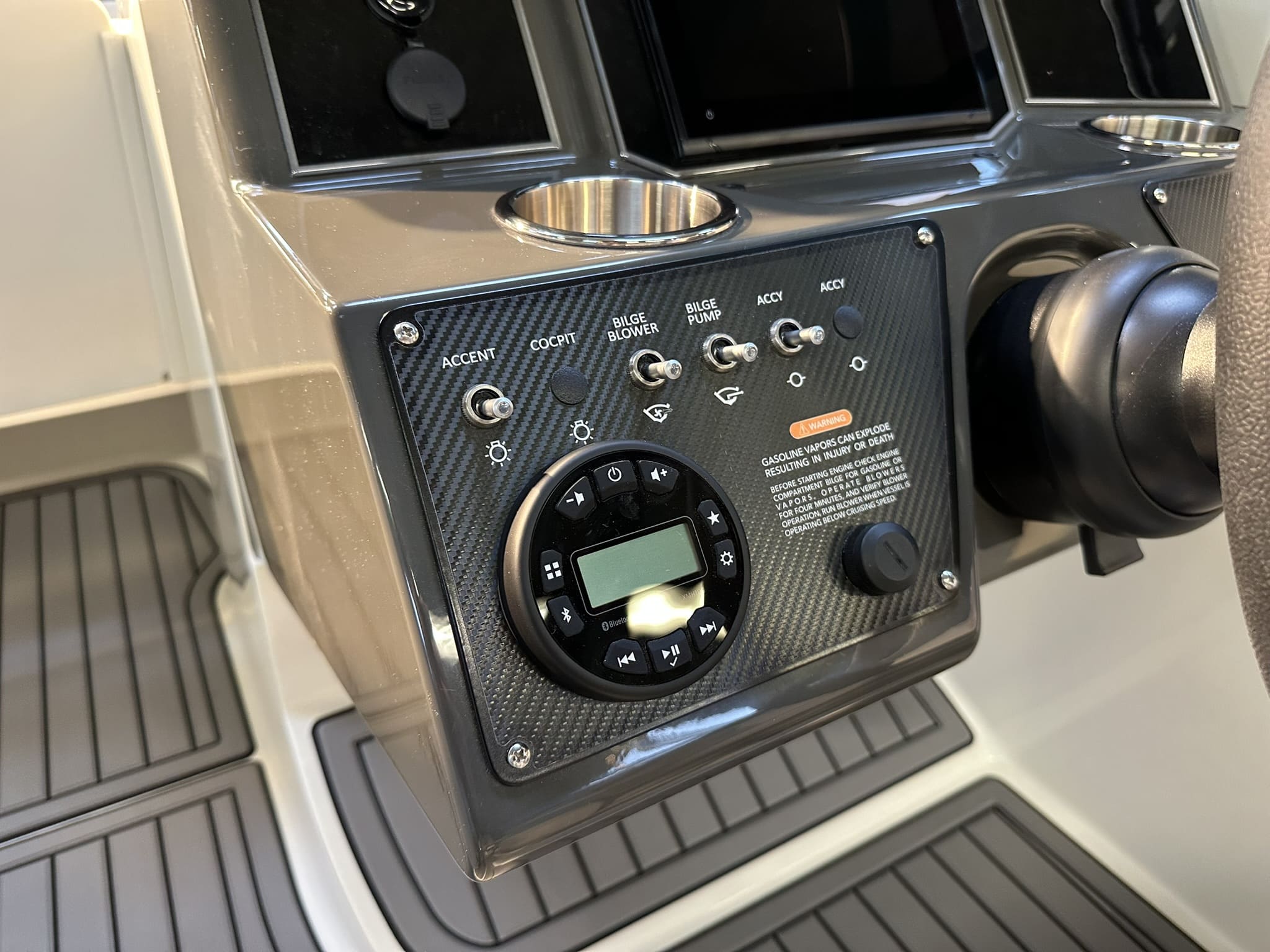 Bayliner VR6 Bowrider — foto 19 van 29