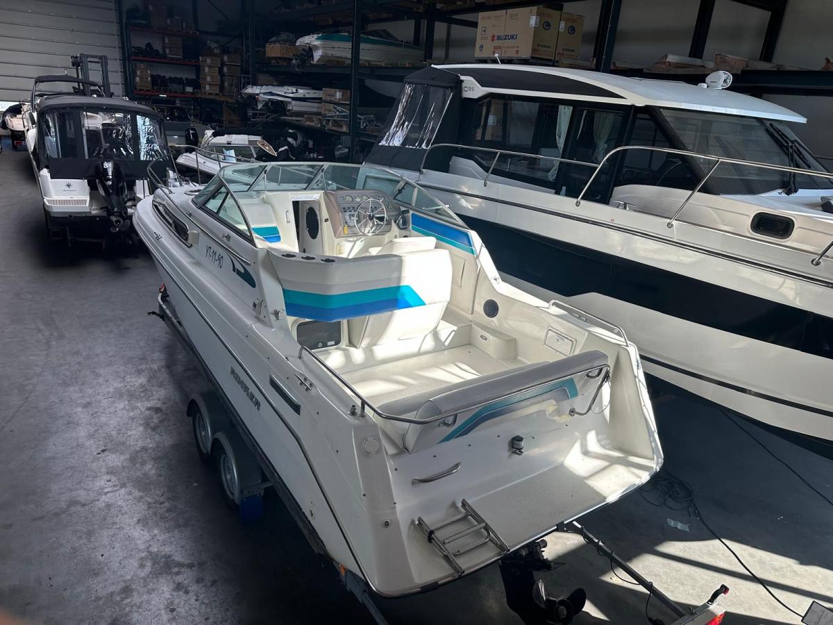 Rinker 260 FIESTA FEE — foto 4 van 17