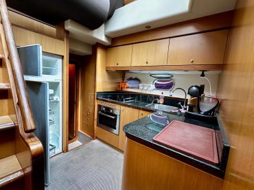 Ferretti 690 Altura (2006) — foto 9 van 12