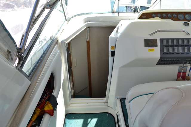Sea Ray 290 Sundancer — foto 11 van 12