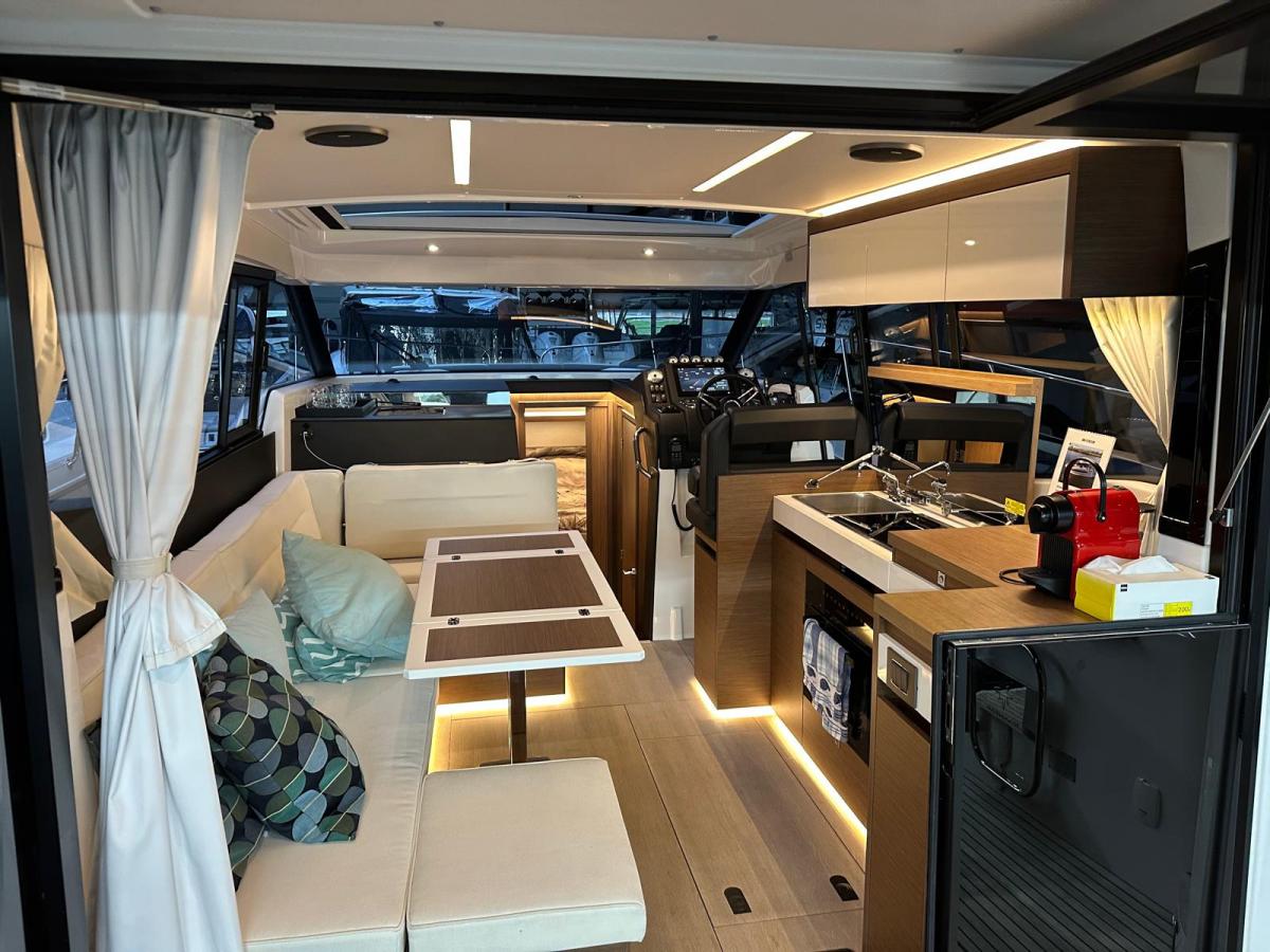 JEANNEAU NC37 met slechts 87 uur! — foto 12 van 42