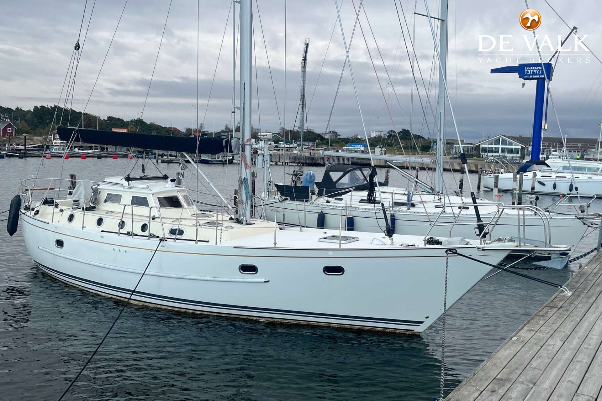 Overseas 394 — foto 1 van 40