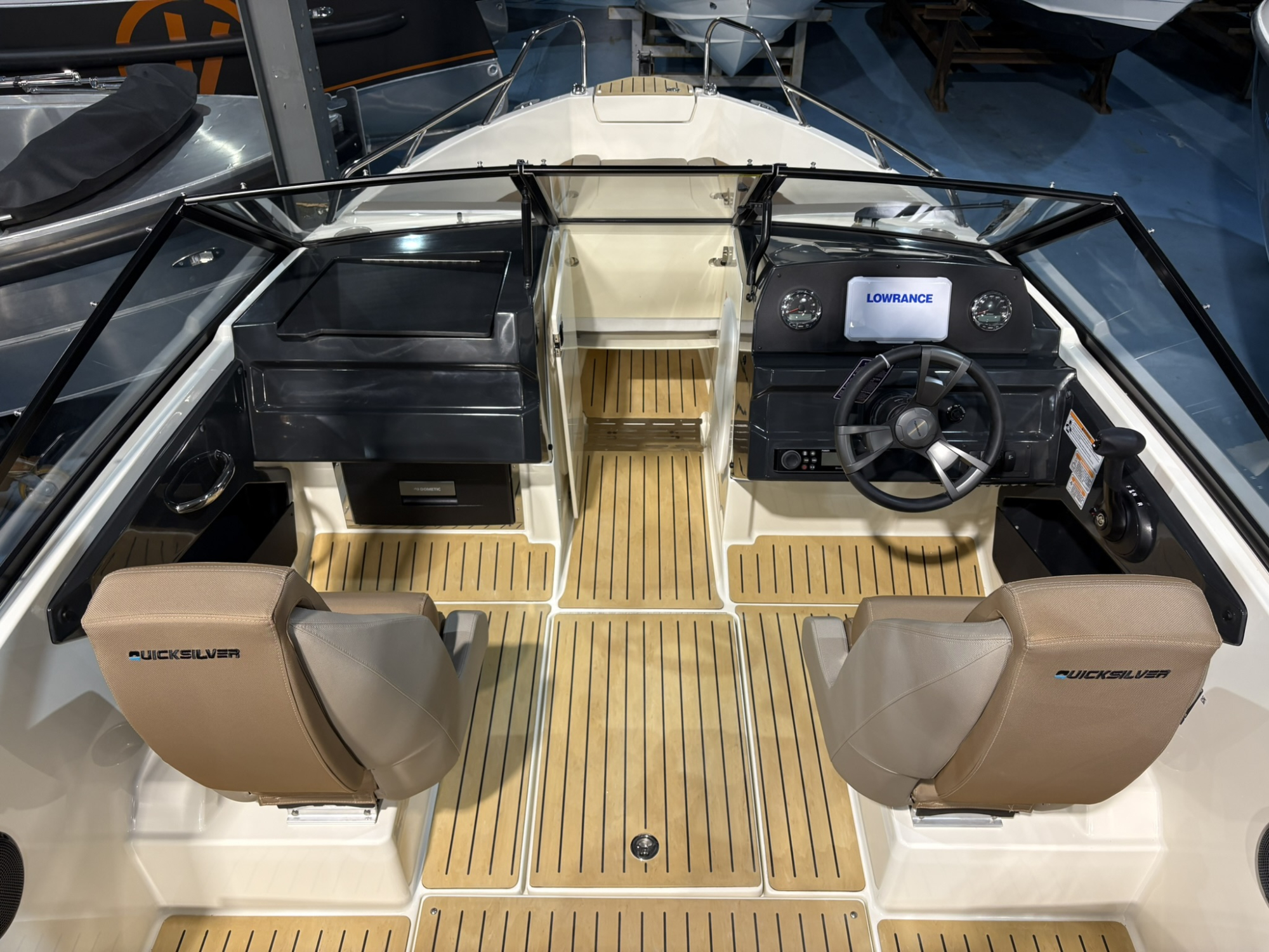 Quicksilver 605 Bowrider met Mercury 150 pk Racing — foto 3 van 11
