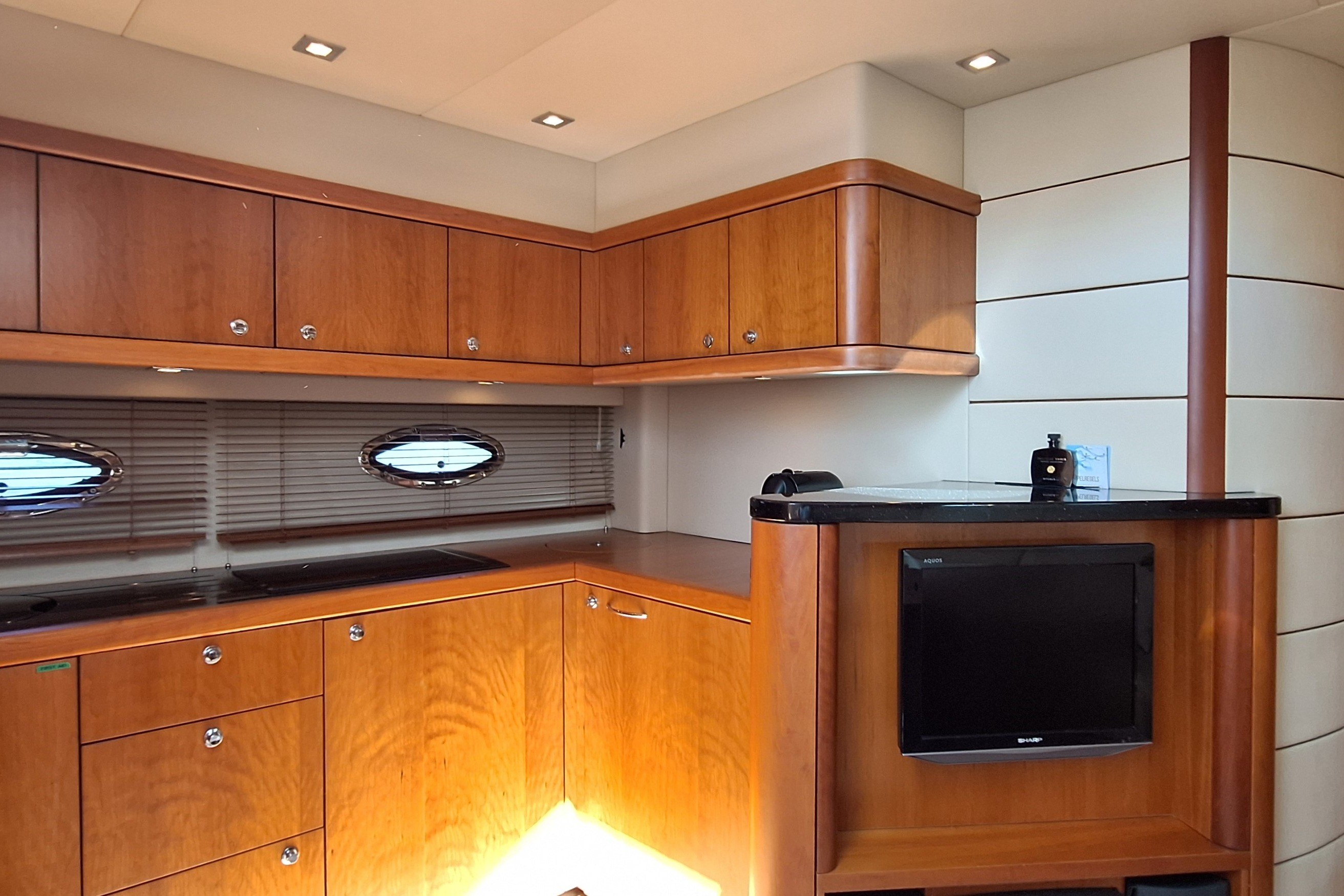 Sunseeker Portofino 47 — foto 71 van 92