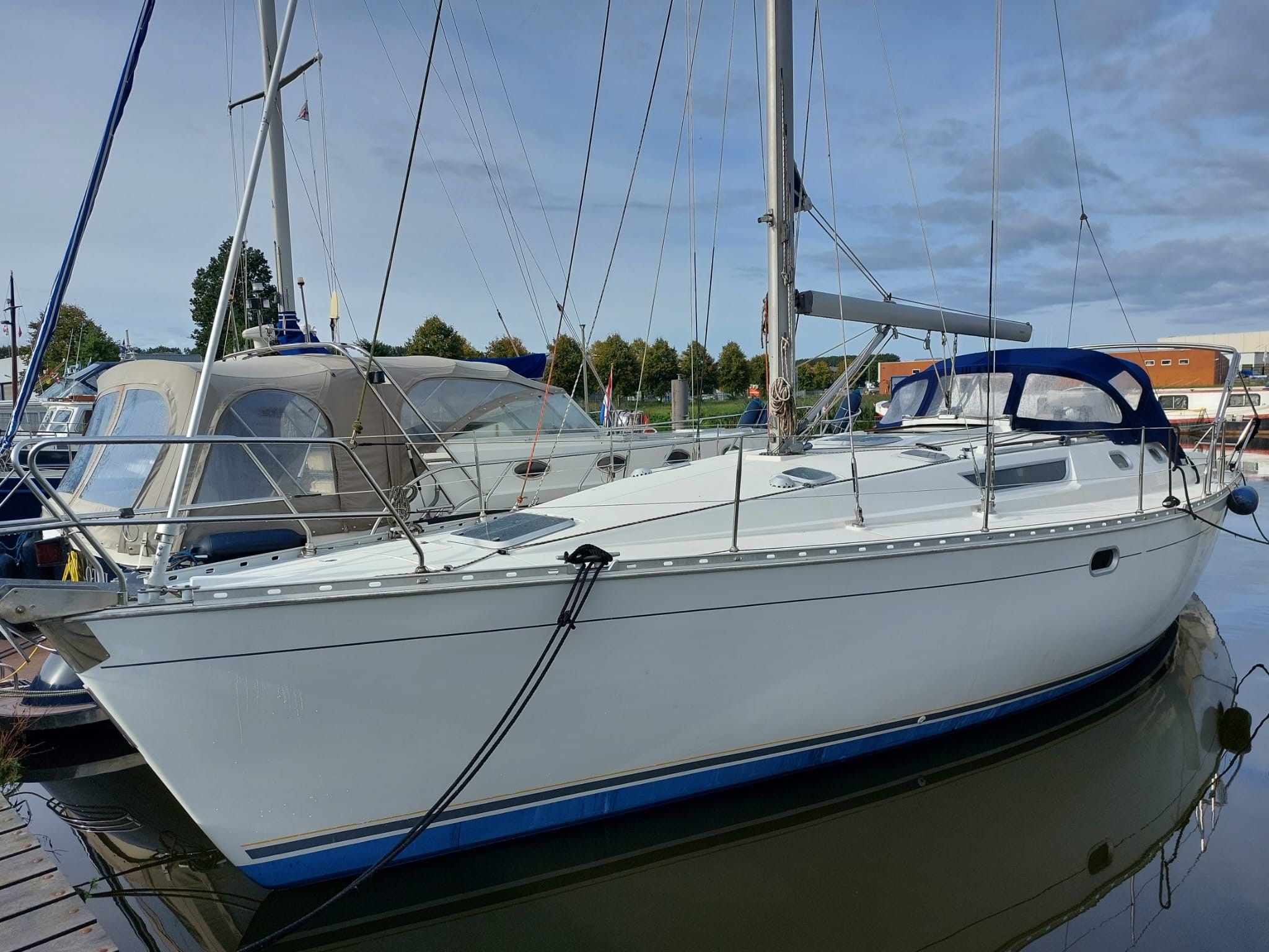 Jeanneau Sun Odyssey 42.2 — foto 1 van 1