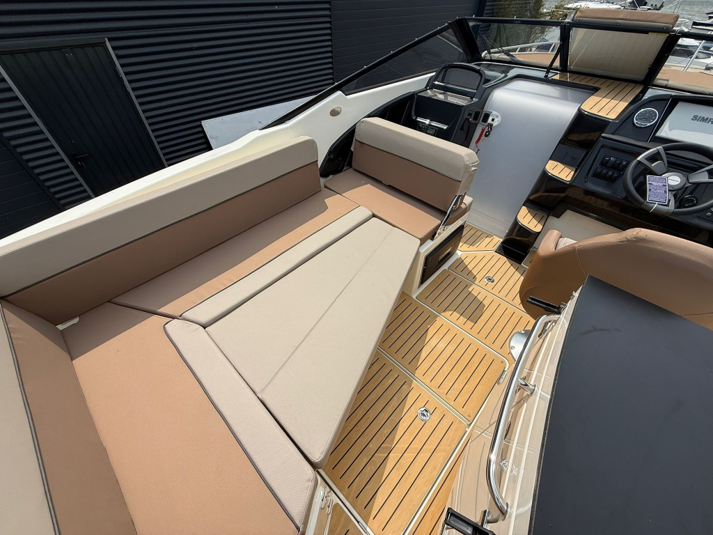 Quicksilver 755 Cruiser — foto 7 van 14