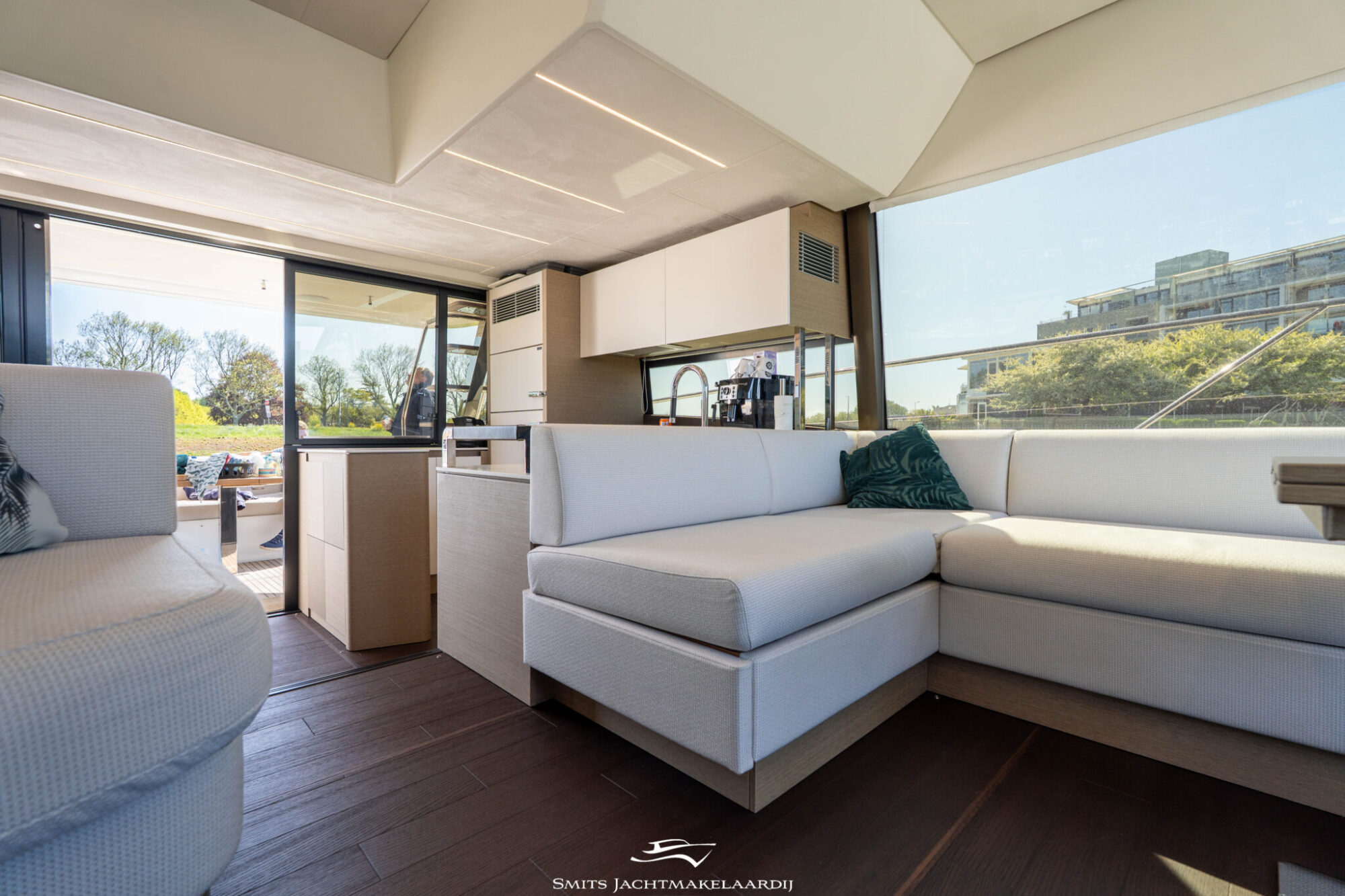 Prestige 590 Flybridge — foto 16 van 154