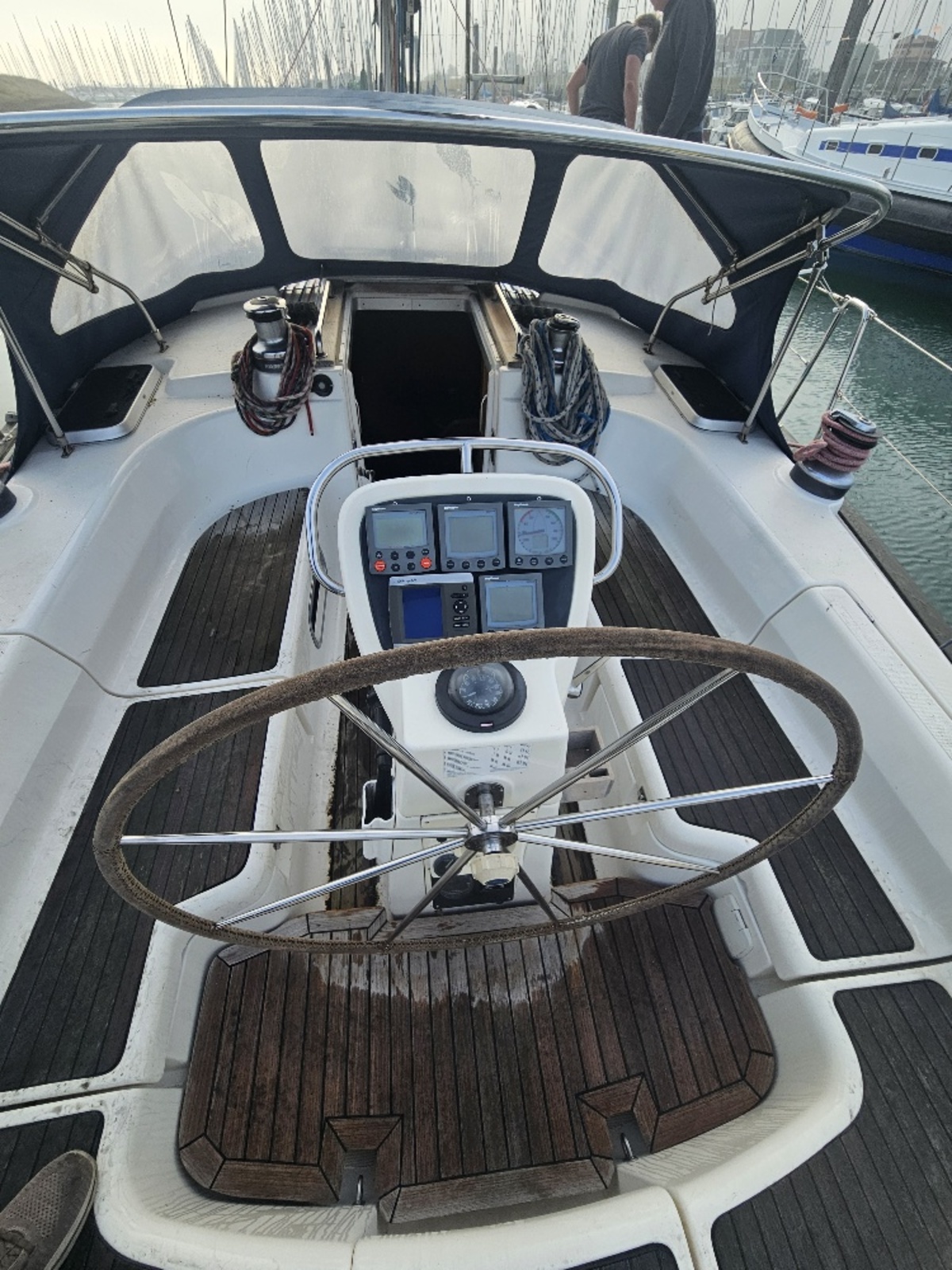 Bavaria 42 Cruiser — foto 24 van 28